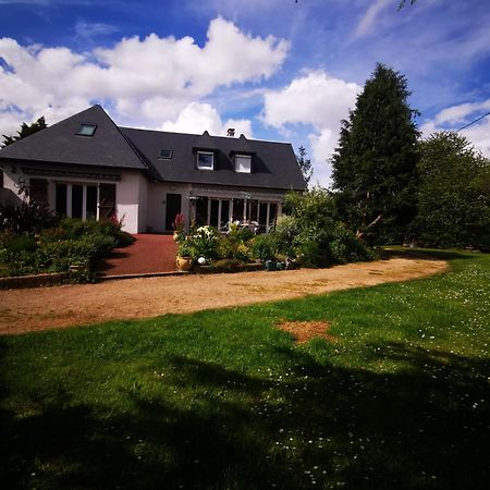 Catherine Et Serge Genets Exterior photo